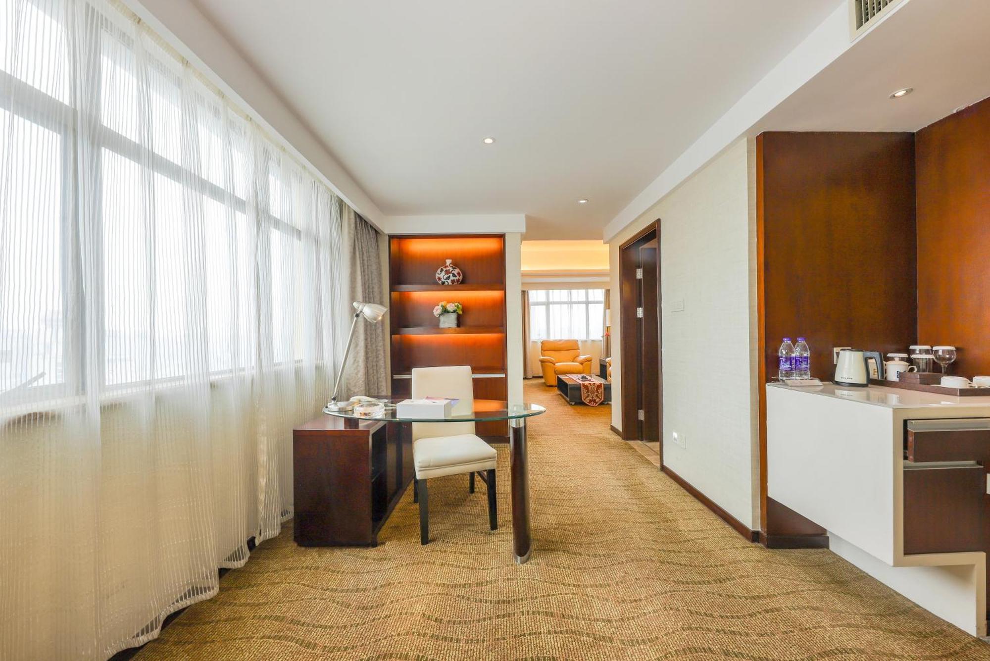 Zhengzhou Yuehai Hotel Ngoại thất bức ảnh